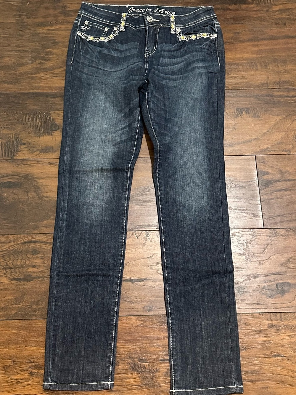 Grace in LA Dark Wash Embellished Women's Jeans - Dark Blue size 9 Mid rise